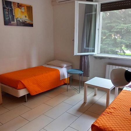 Apartamento Vicino Policlinico San Donato San Donato Milanese Luaran gambar