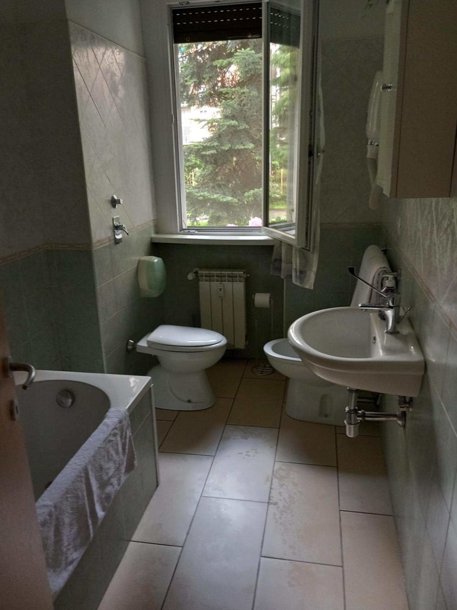 Apartamento Vicino Policlinico San Donato San Donato Milanese Luaran gambar