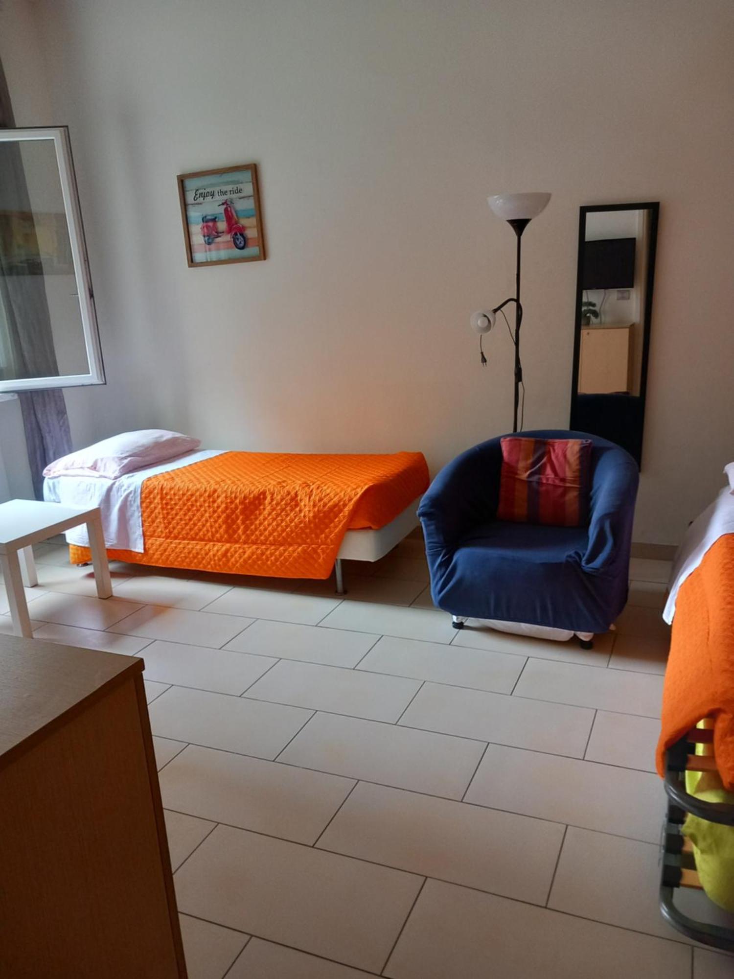 Apartamento Vicino Policlinico San Donato San Donato Milanese Luaran gambar